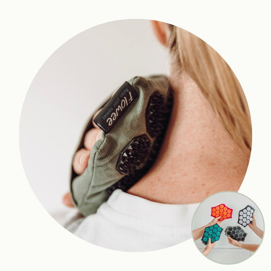 Spijkermat Massagehand