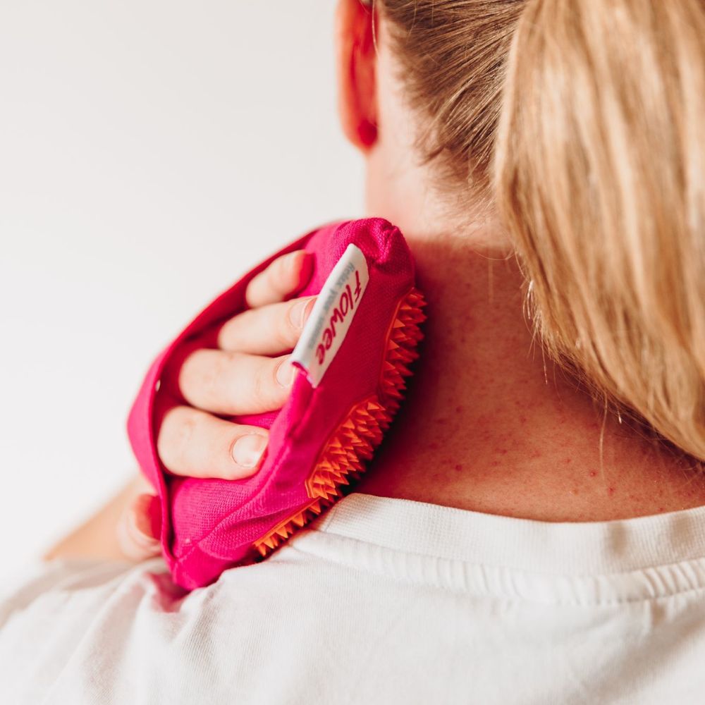 Spijkermat Massagehand