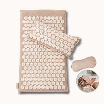 Flowee Spijkermat ECO Relaxset Zand gemaakt van jute. Met spijkermat, spijkerkussen en oogkussen.